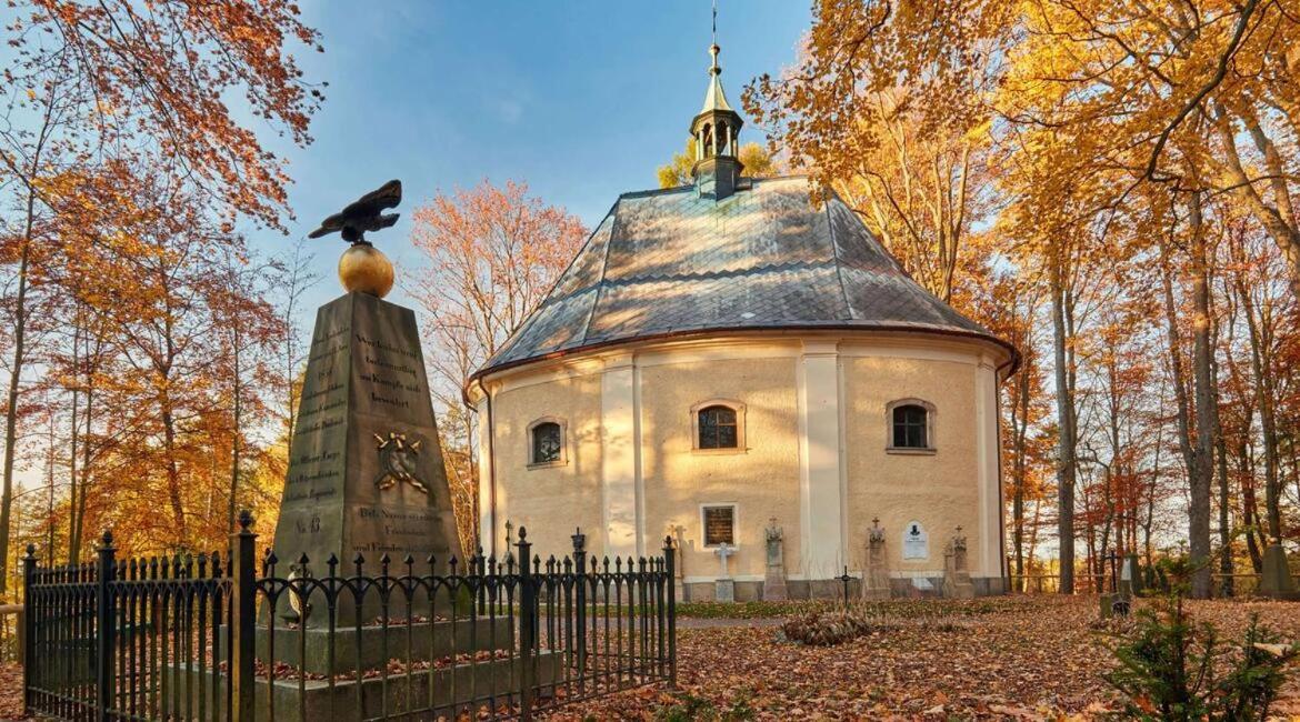 Srub Na Svahu Sjezdovky V Radvanicich Villa Radvanice  Exteriör bild