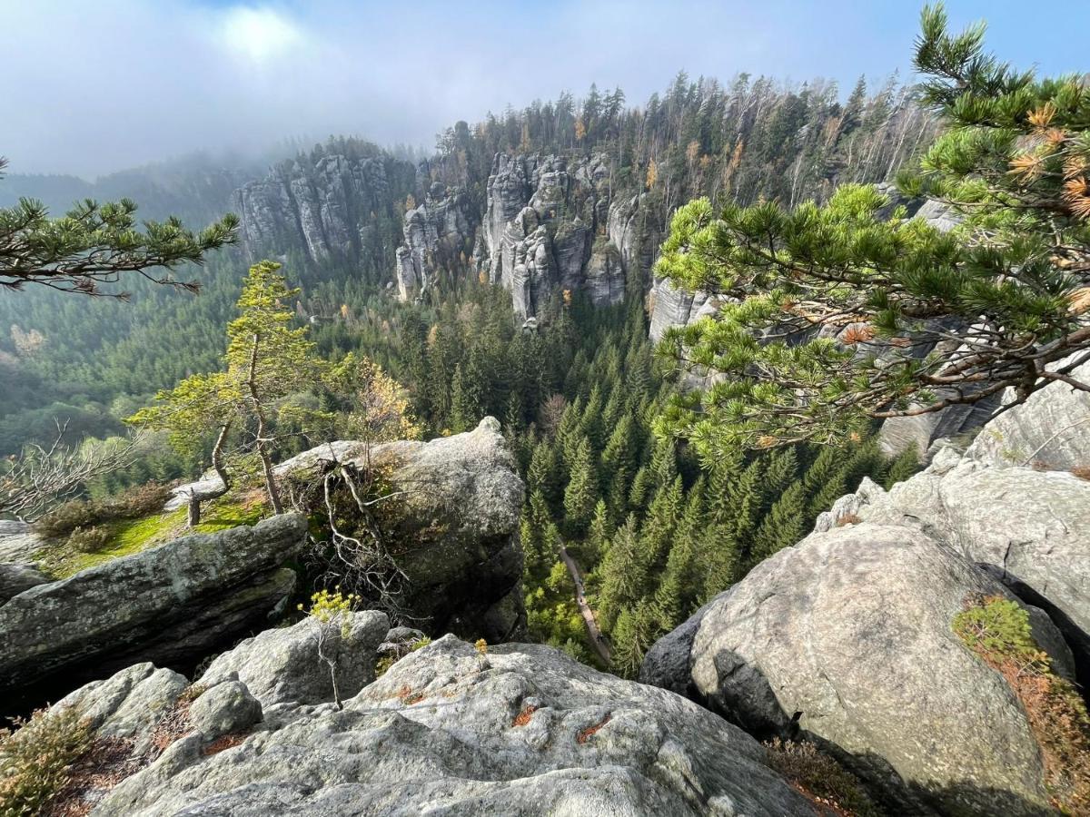 Srub Na Svahu Sjezdovky V Radvanicich Villa Radvanice  Exteriör bild